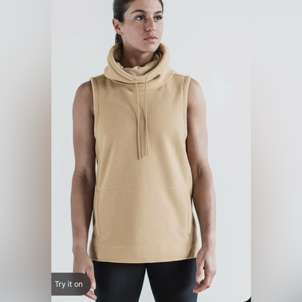 NOBULL MicroPlush Sleeveless Fleece Vest
